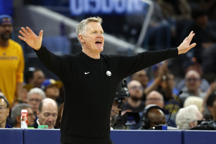 Shams：科尔曾考虑离开NBA，与拉科布会面后两年顶薪留队