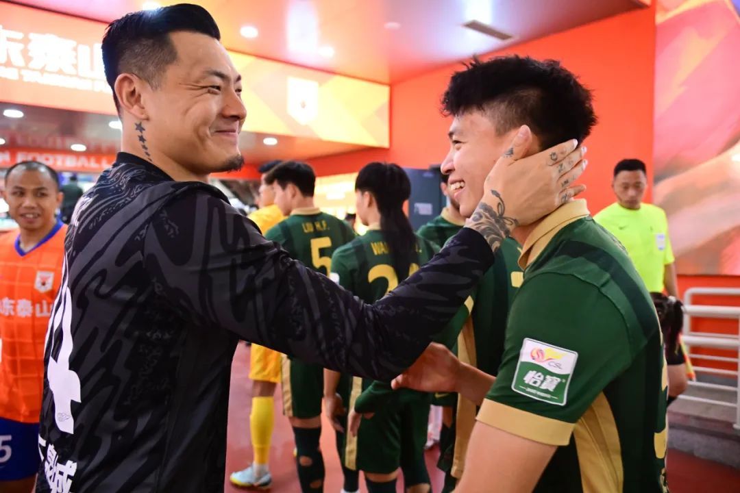 18岁王钰栋8球登顶中超射手榜,40天从首球到并列第一 18岁王钰栋8球登顶中超射手榜,40天从首球到并列第一