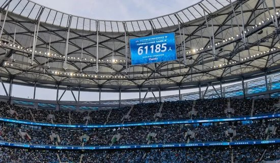 61185人见证!国安两记头球破英博不败金身,法比奥4场5球 61185人见证!国安两记头球破英博不败金身,法比奥4场5球