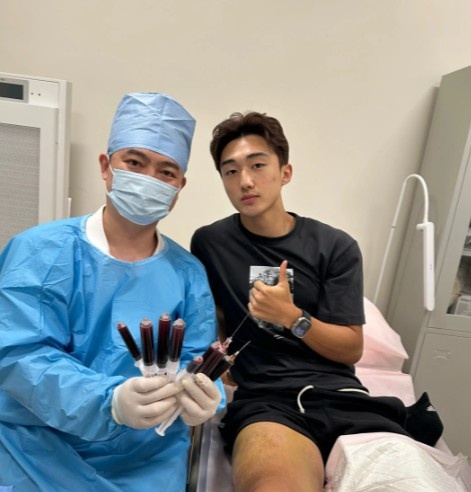 八管积液!玄智健大腿抽吸治疗晒照,赛季12场10首发 八管积液!玄智健大腿抽吸治疗晒照,赛季12场10首发