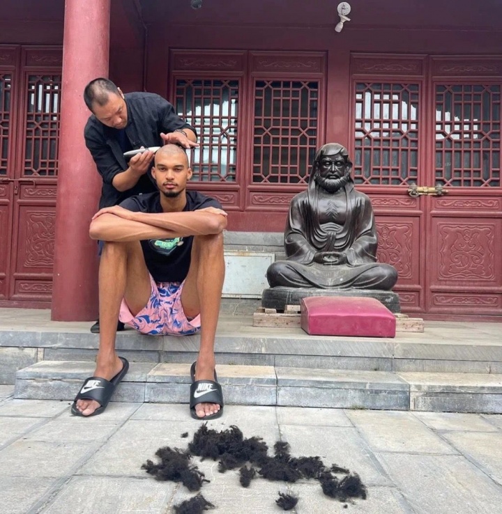 文班少林师傅贺词:制心一处无事不办,马刺总决赛在即 文班少林师傅贺词:制心一处无事不办,马刺总决赛在即