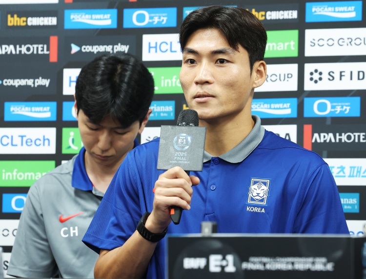 12分钟5次空中对抗,朴镇燮世界杯首秀助韩国2-1捷克 12分钟5次空中对抗,朴镇燮世界杯首秀助韩国2-1捷克